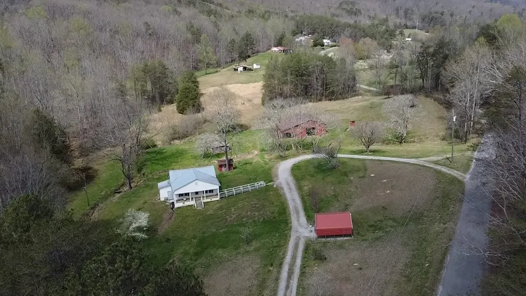 239 Miller Road Pikeville TN 38585