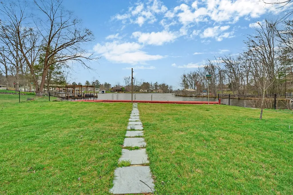 9521 Cherokee Trail Crossville TN 38572