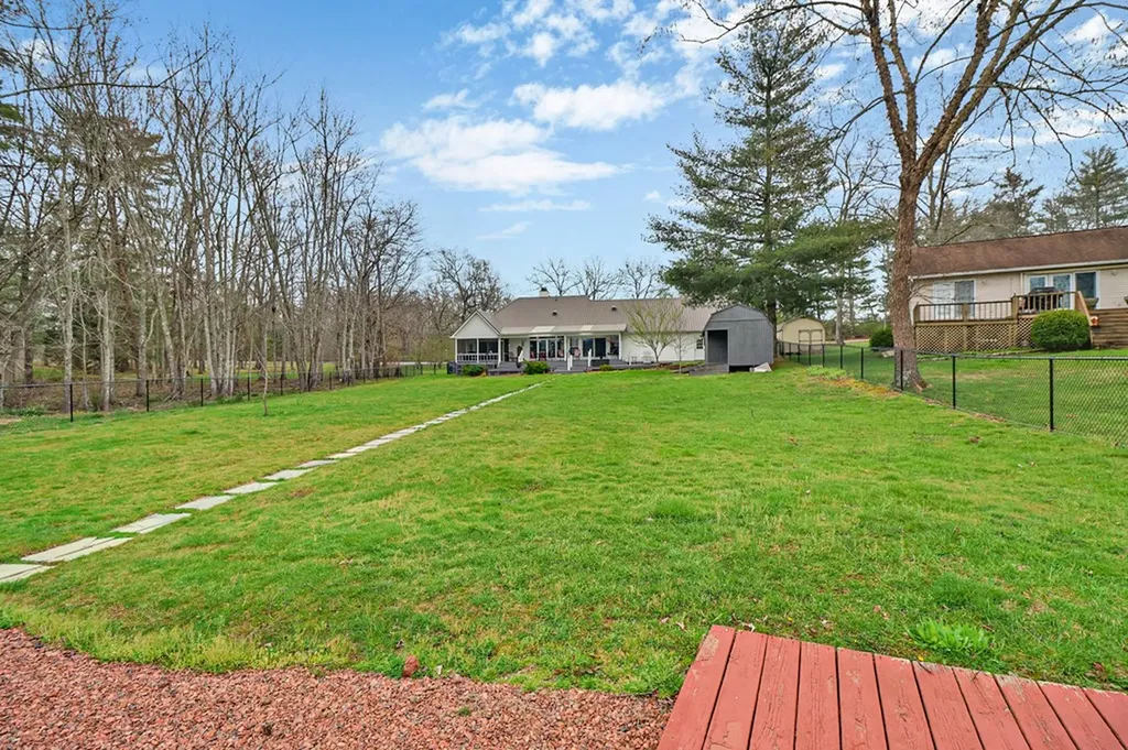 9521 Cherokee Trail Crossville TN 38572