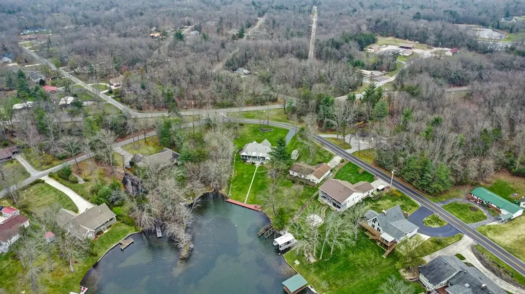 9521 Cherokee Trail Crossville TN 38572