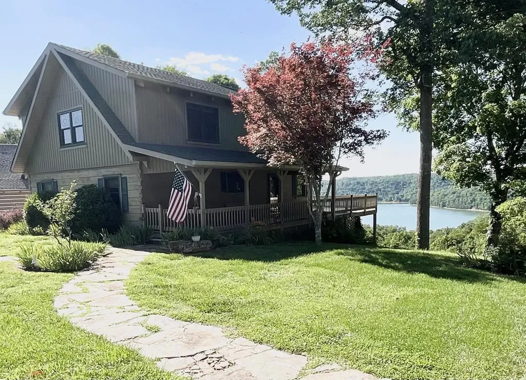 132 Miller's Mill Est Road Byrdstown TN 38549