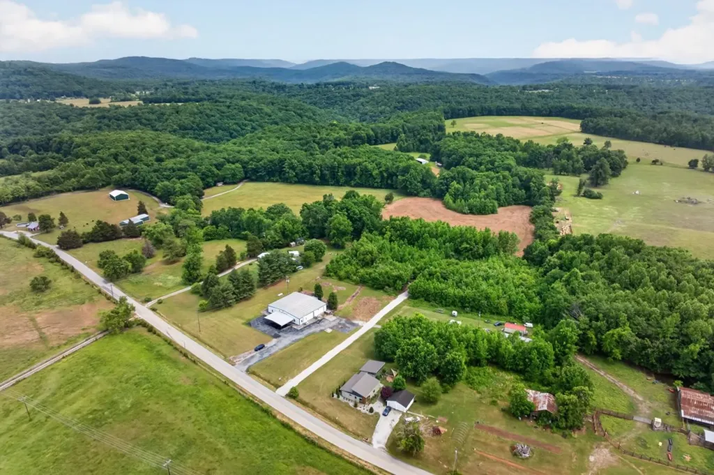 5115 Buck Mountain Road Cookeville TN 38506