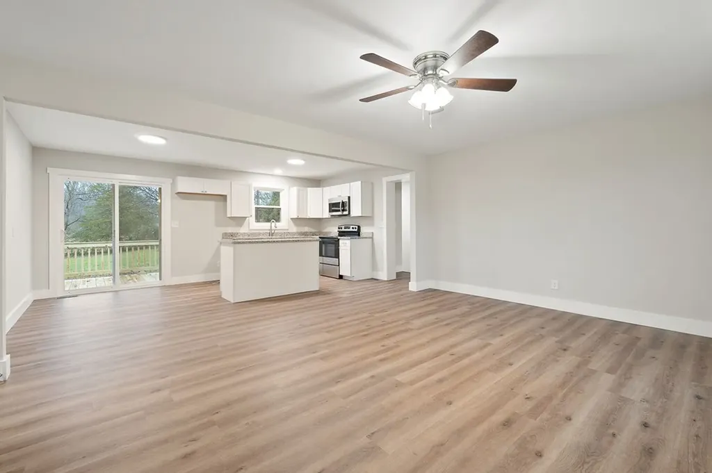 224 Lake Street Livingston TN 38570