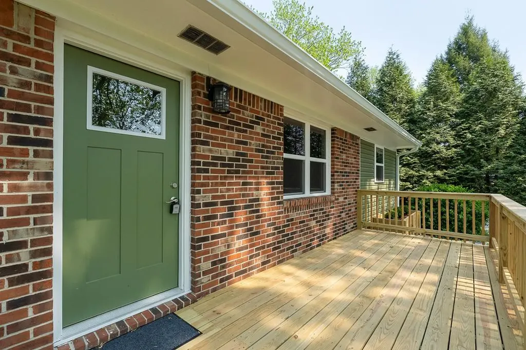 224 Lake Street Livingston TN 38570