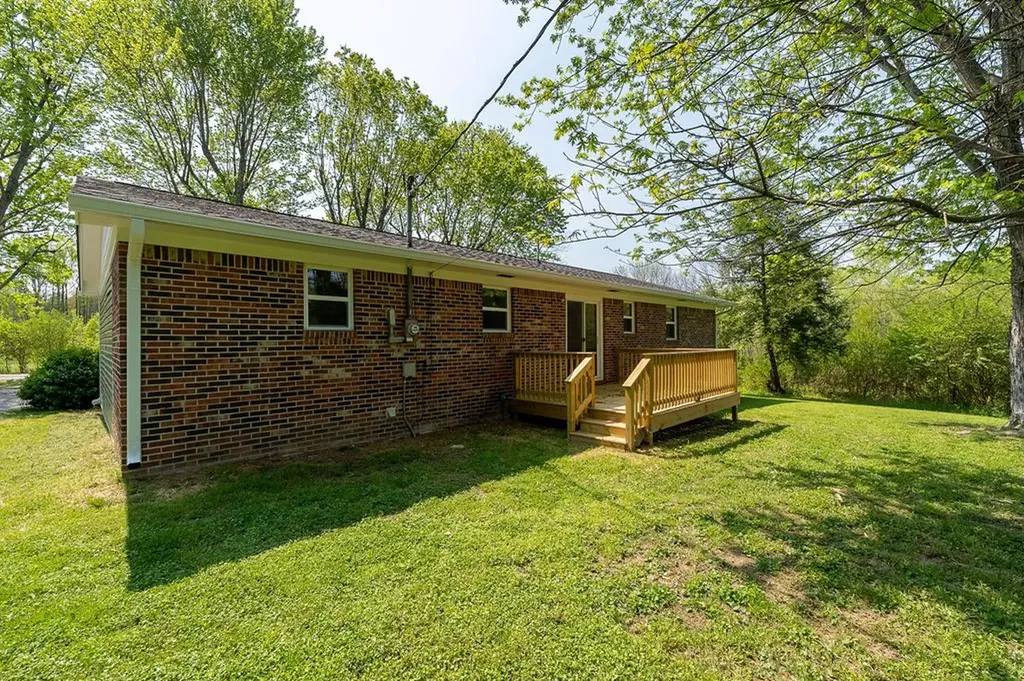224 Lake Street Livingston TN 38570
