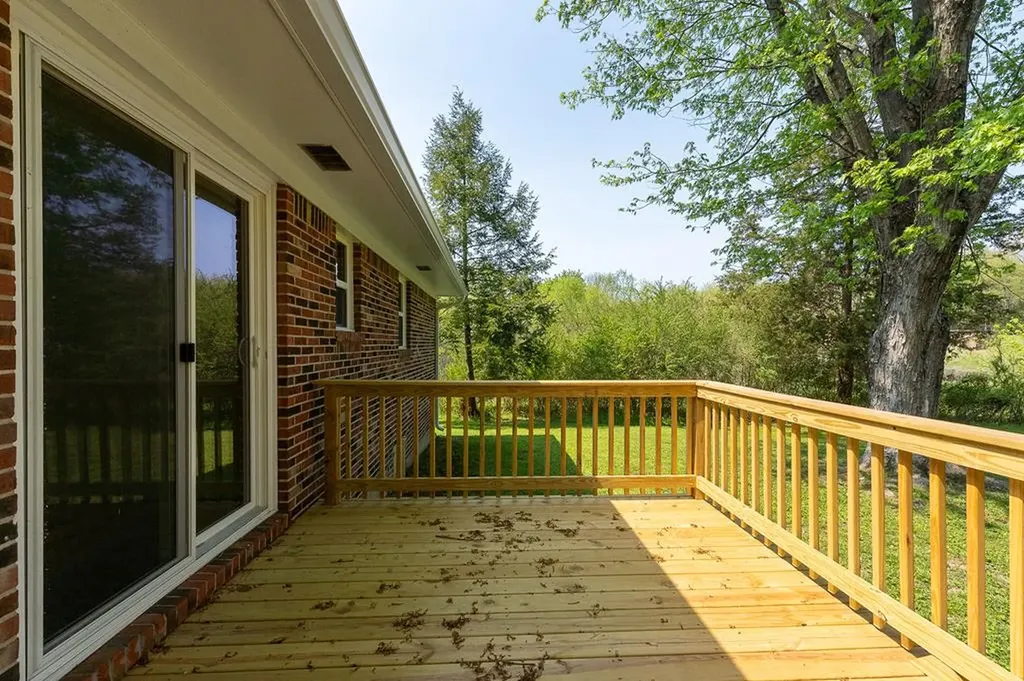 224 Lake Street Livingston TN 38570