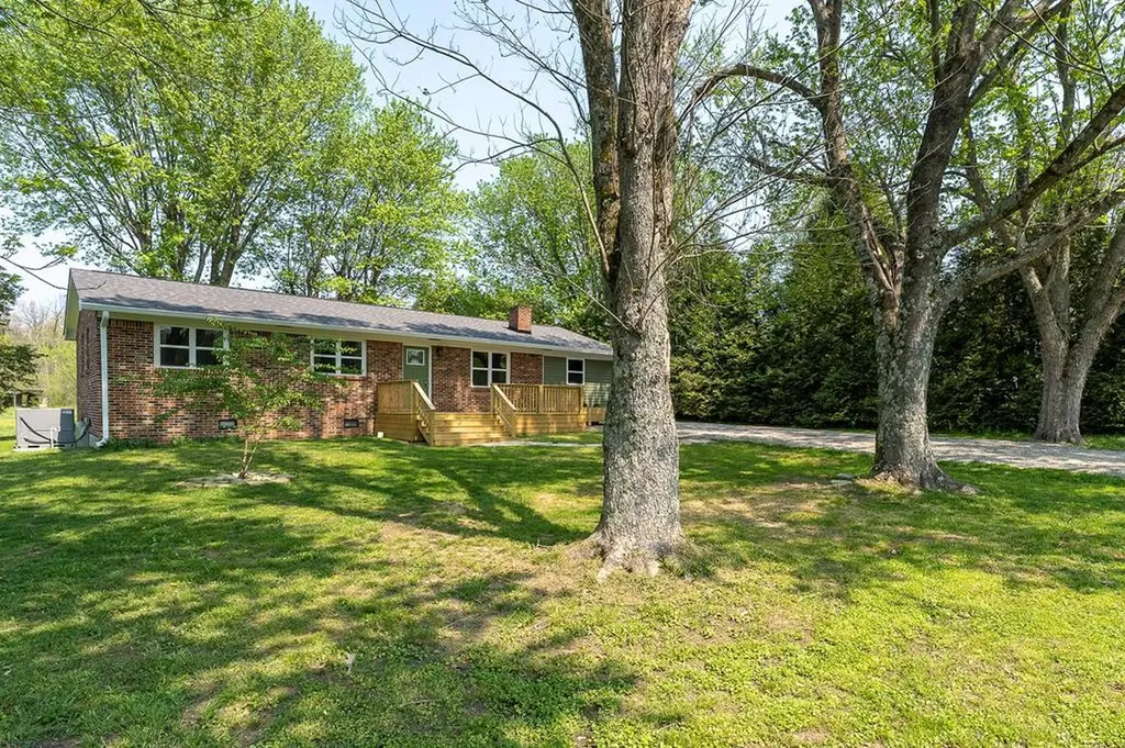 224 Lake Street Livingston TN 38570