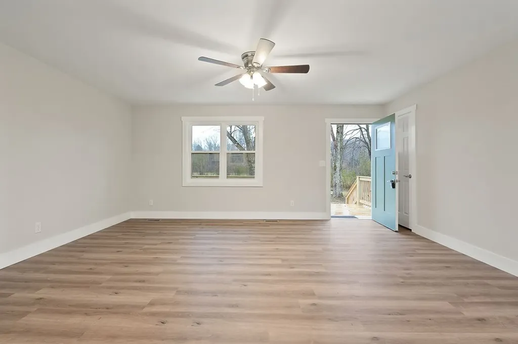 224 Lake Street Livingston TN 38570