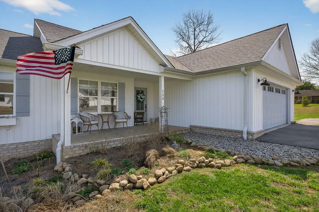 154 Primrose Lane Sparta TN 38583