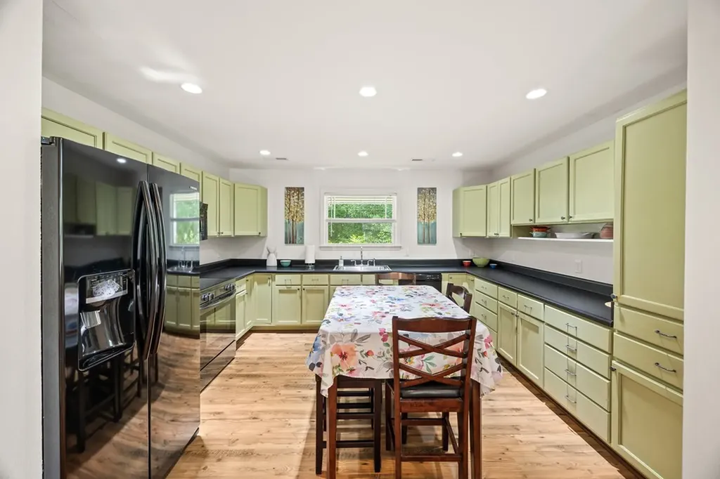 159 Honeysuckle Road Pikeville TN 37367
