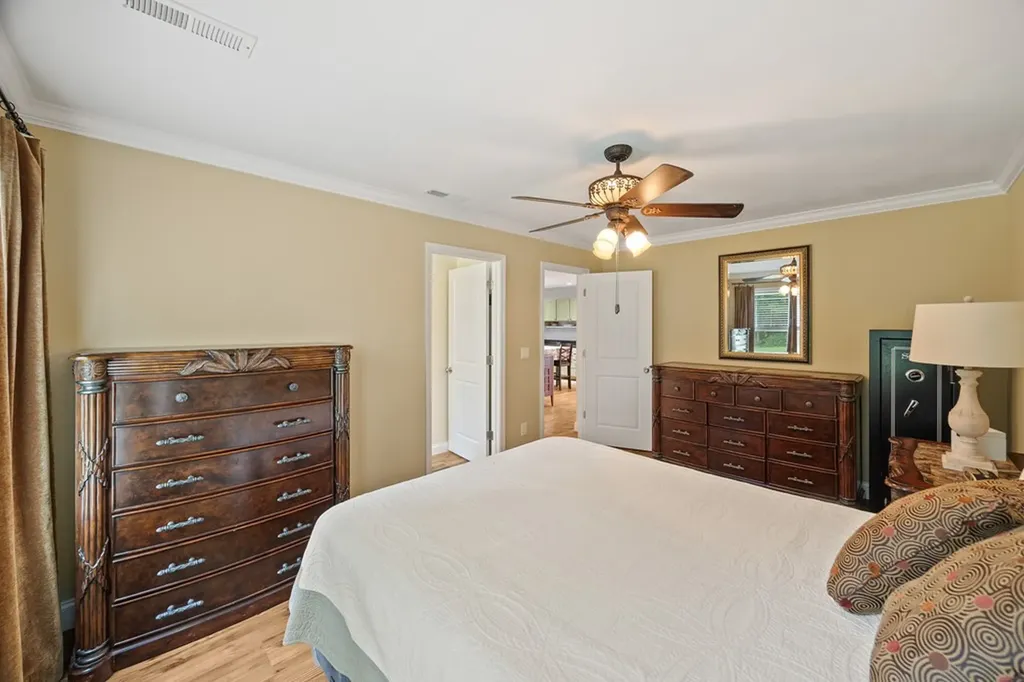 159 Honeysuckle Road Pikeville TN 37367