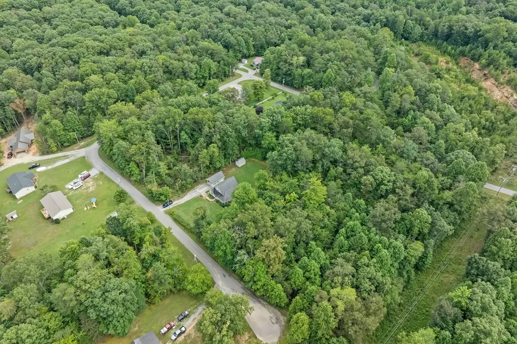 159 Honeysuckle Road Pikeville TN 37367