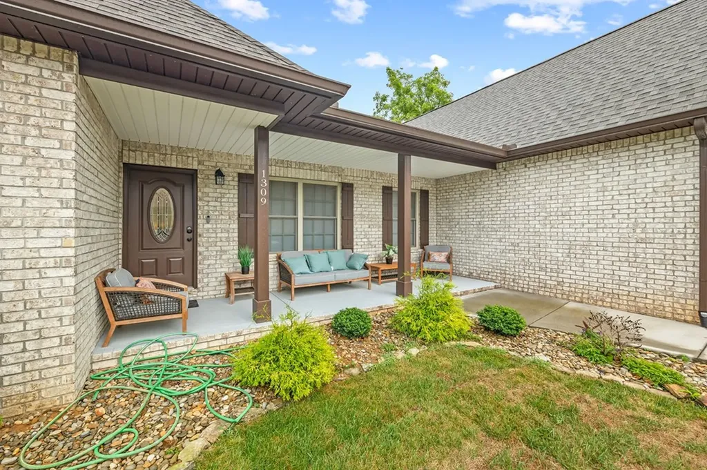 1309 Bridle Path Cookeville TN 38501