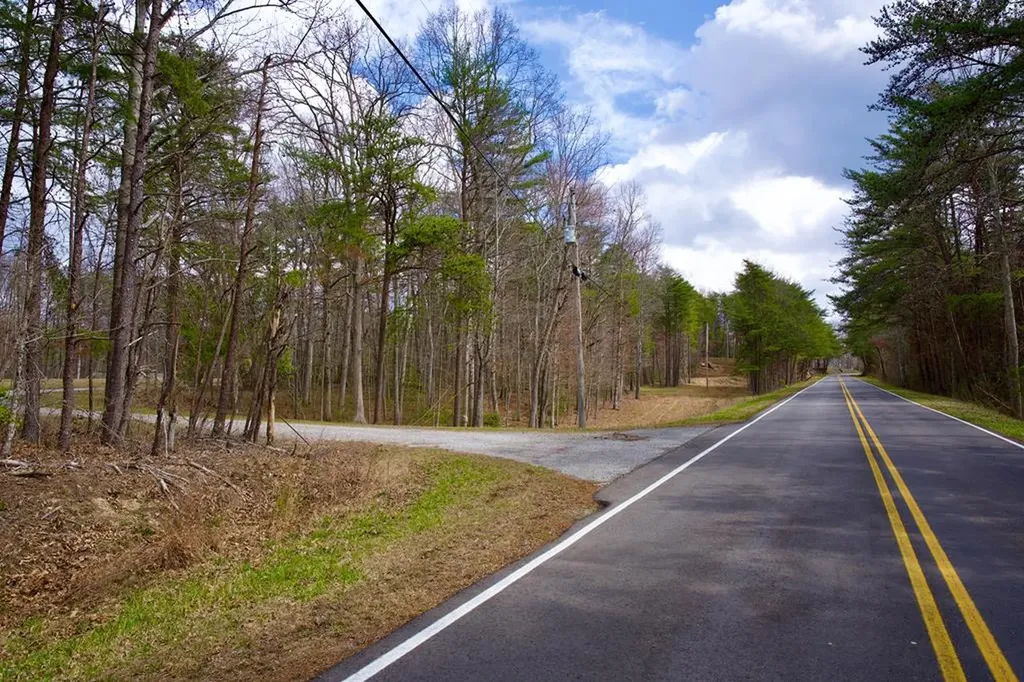 4.71AC Daus Mountain Road Palmer TN 37365