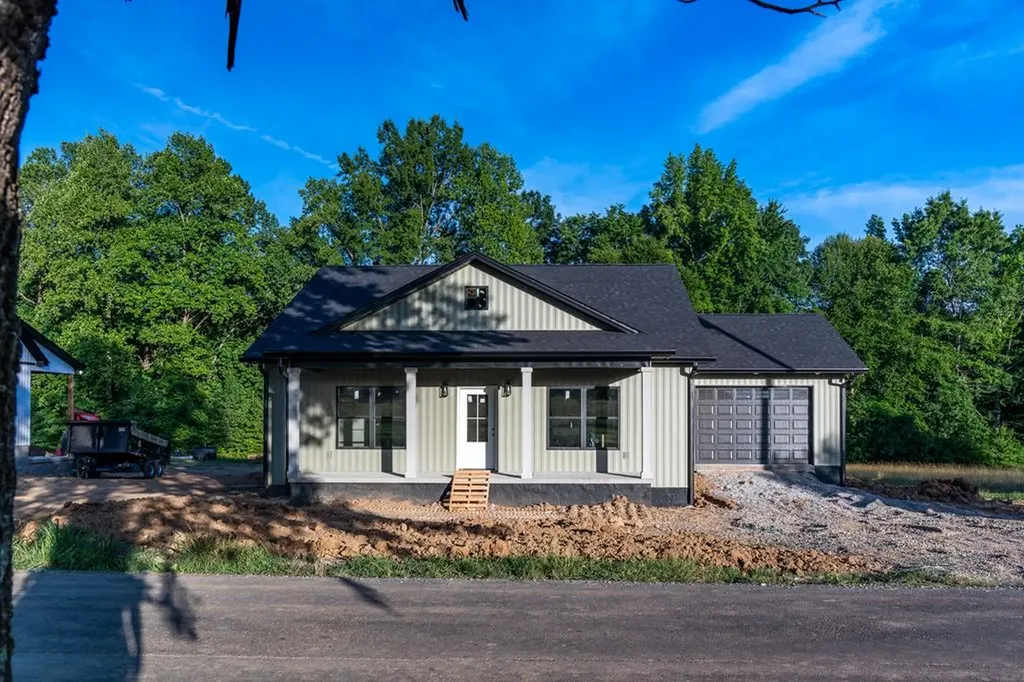 131 Oakley Estates Road Allons TN 38541