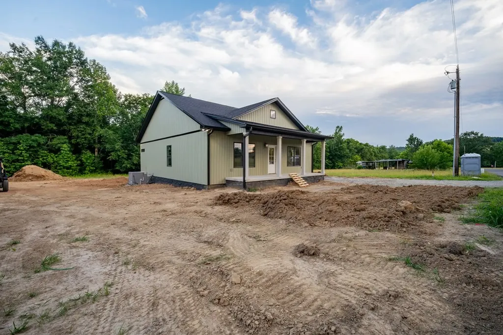 131 Oakley Estates Road Allons TN 38541