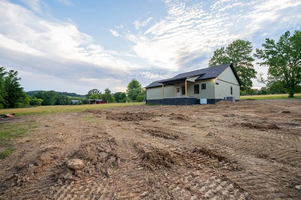 131 Oakley Estates Road Allons TN 38541