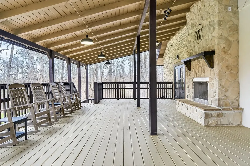 1249 Gulf Road Spencer TN 38585