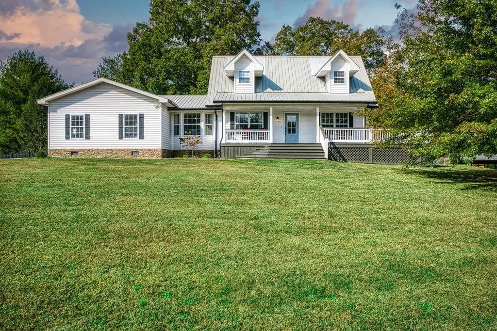 1249 Gulf Road Spencer TN 38585
