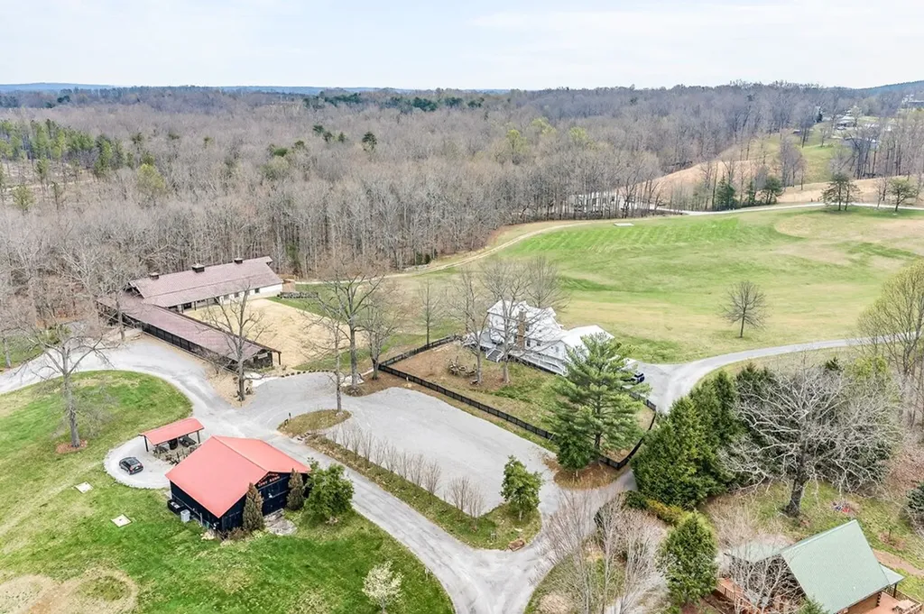 1249 Gulf Road Spencer TN 38585
