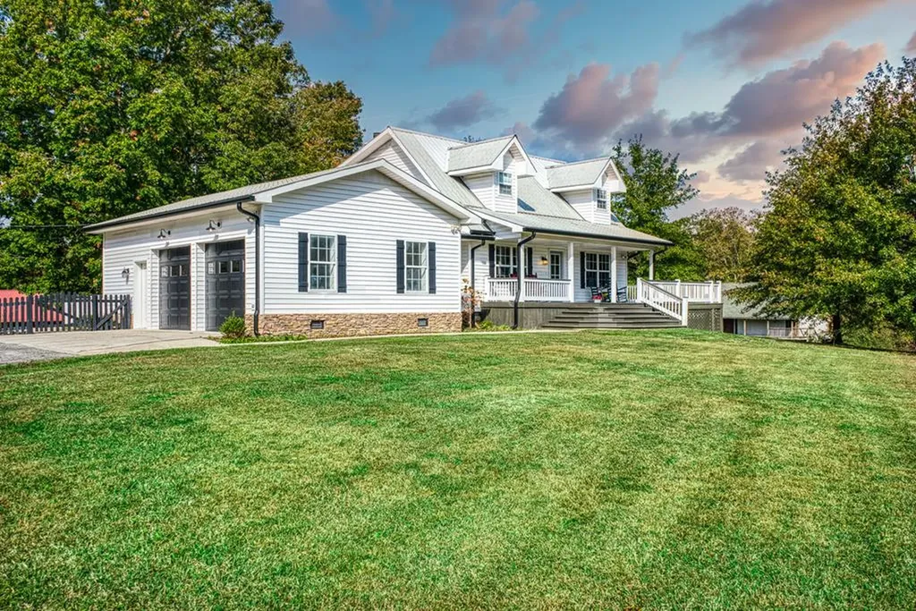 1249 Gulf Road Spencer TN 38585