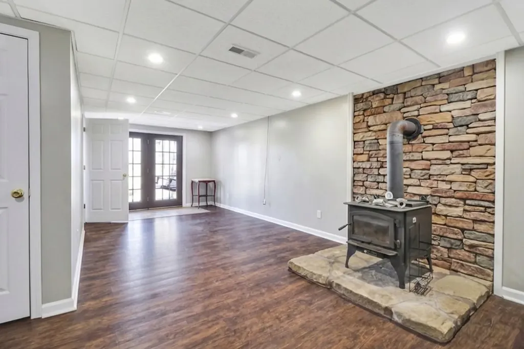 254 Sherwood Forest Road Livingston TN 38570