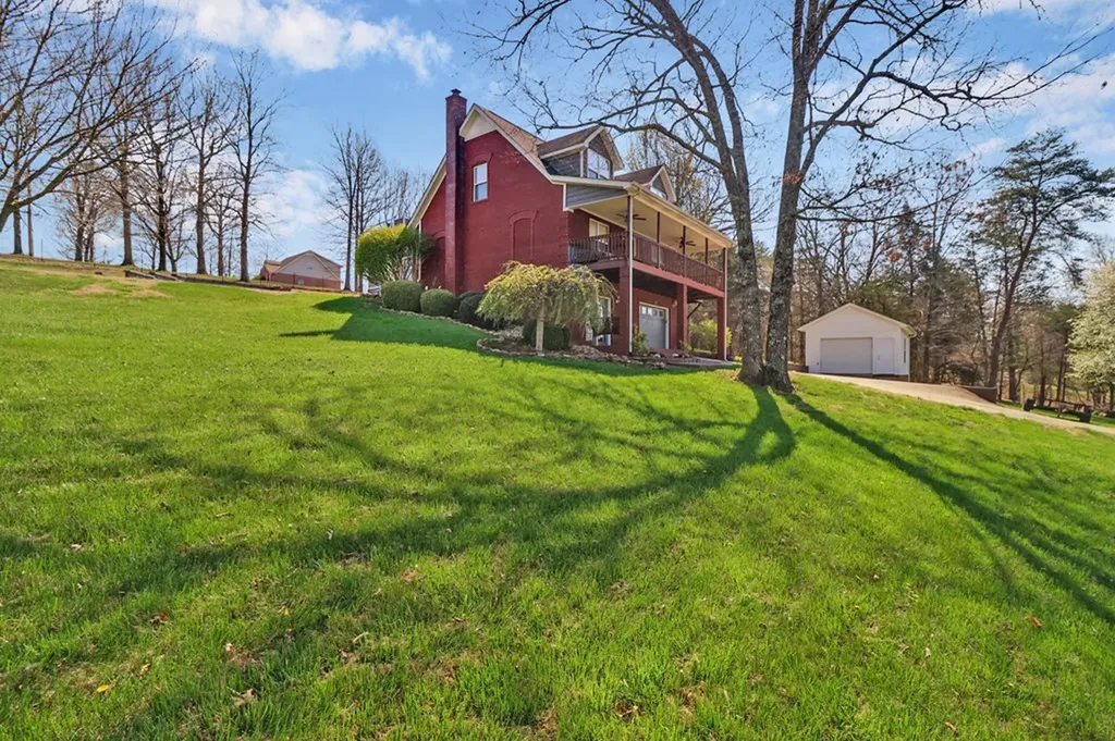 254 Sherwood Forest Road Livingston TN 38570