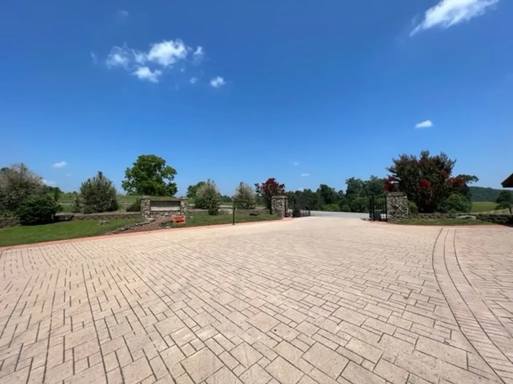 77-78 Holly Bend Drive Byrdstown TN 38549