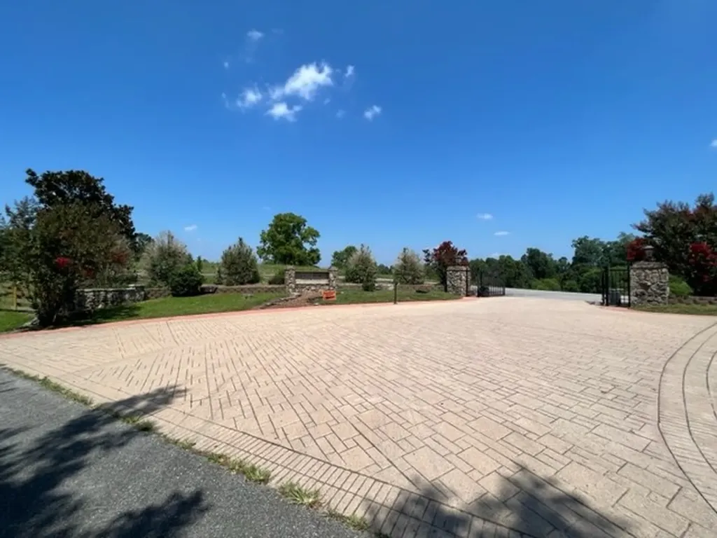 77-78 Holly Bend Drive Byrdstown TN 38549