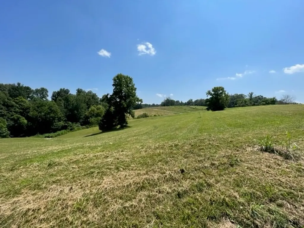 77-78 Holly Bend Drive Byrdstown TN 38549