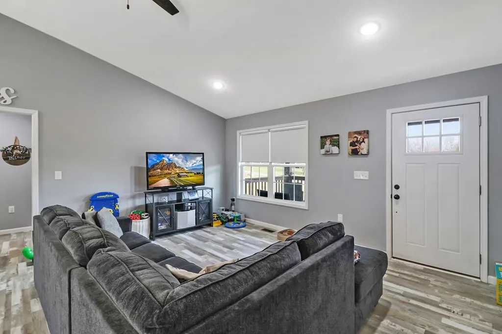 324 Fitzgerald Lane Jamestown TN 38556