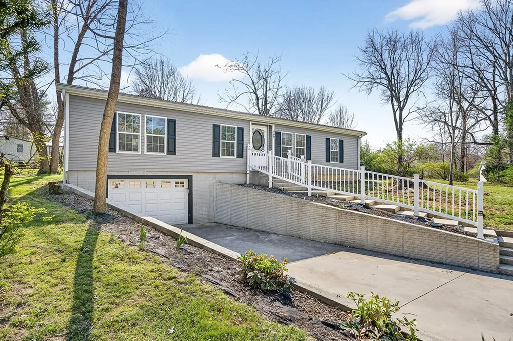 260 Rugby Road Crossville TN 38558