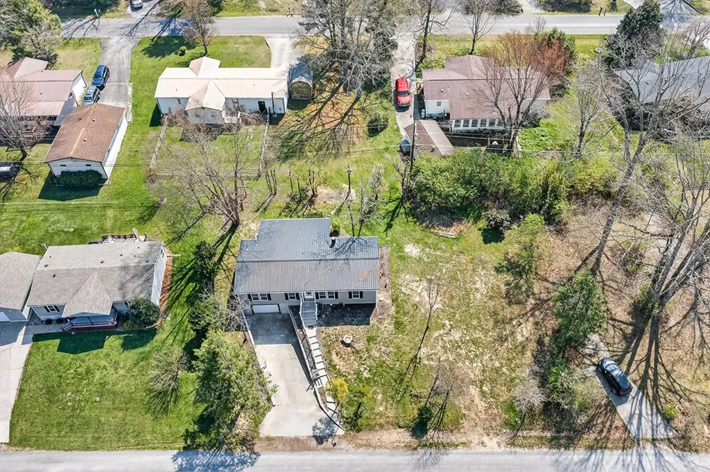 260 Rugby Road Crossville TN 38558