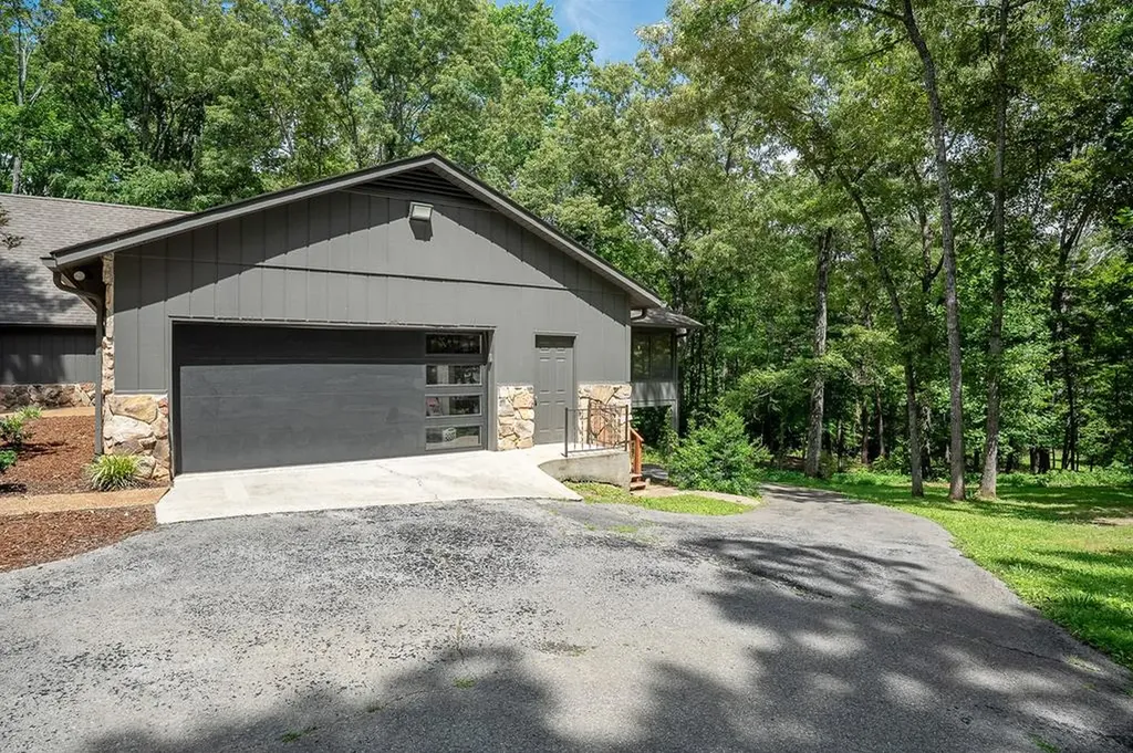1948 Forest Circle Cookeville TN 38506