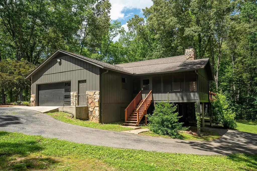 1948 Forest Circle Cookeville TN 38506