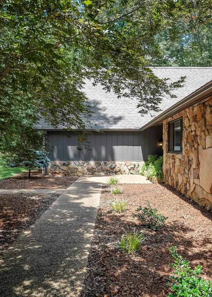 1948 Forest Circle Cookeville TN 38506