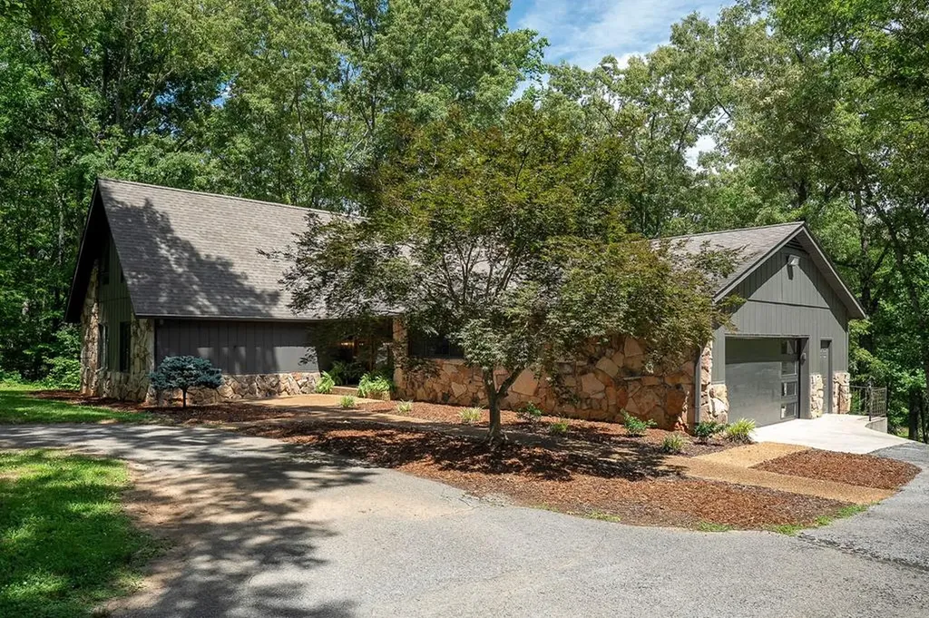 1948 Forest Circle Cookeville TN 38506