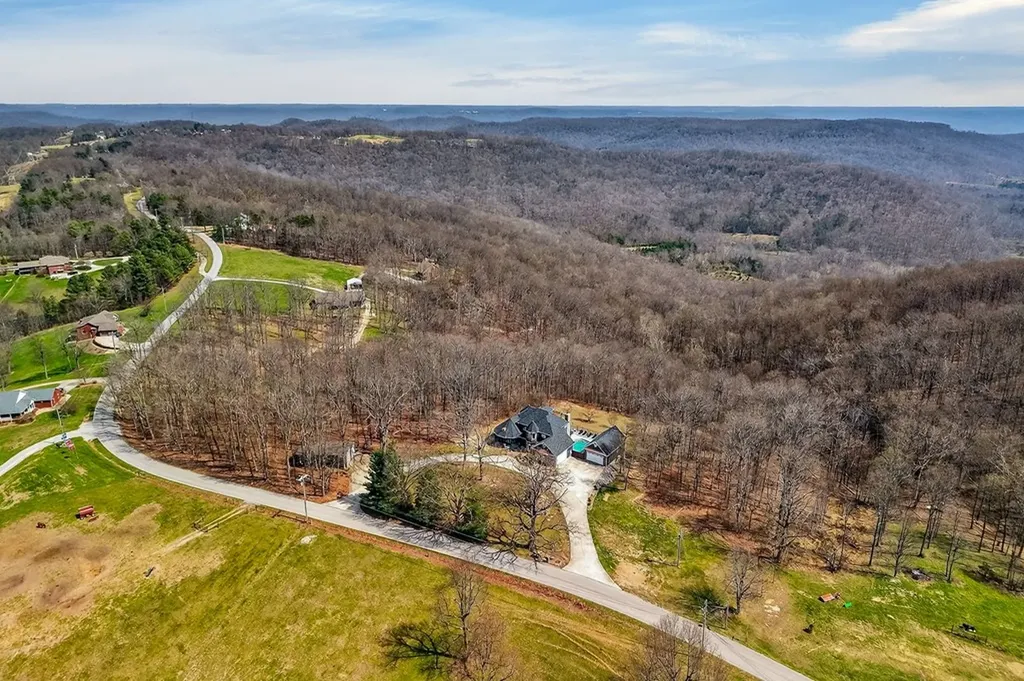 5715 Pleasant Ridge Road Sparta TN 38583