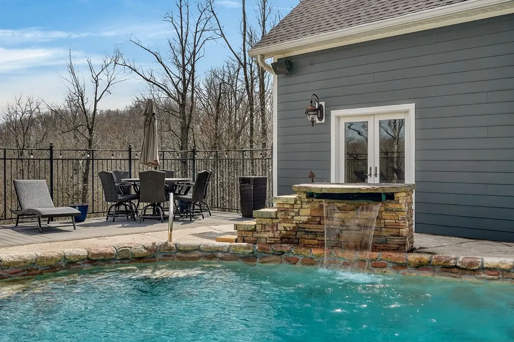 5715 Pleasant Ridge Road Sparta TN 38583