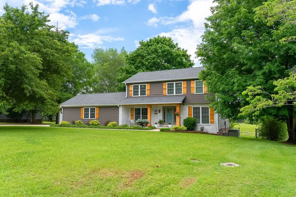 1112 Belmont Drive Cookeville TN 38506