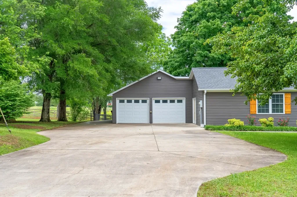 1112 Belmont Drive Cookeville TN 38506