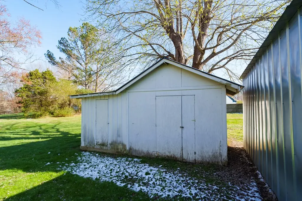 1670 White Road Cookeville TN 38506
