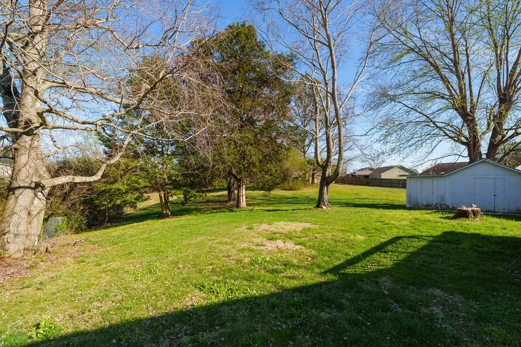 1670 White Road Cookeville TN 38506