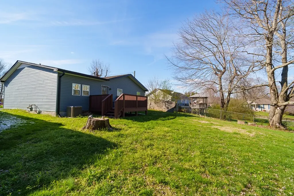 1670 White Road Cookeville TN 38506