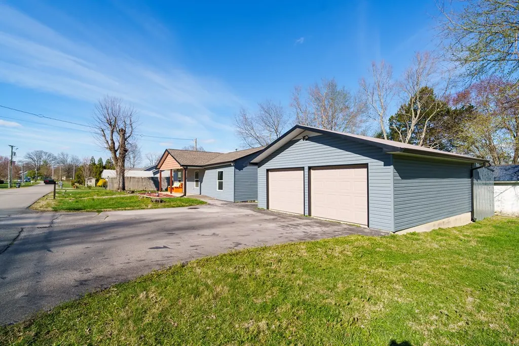 1670 White Road Cookeville TN 38506