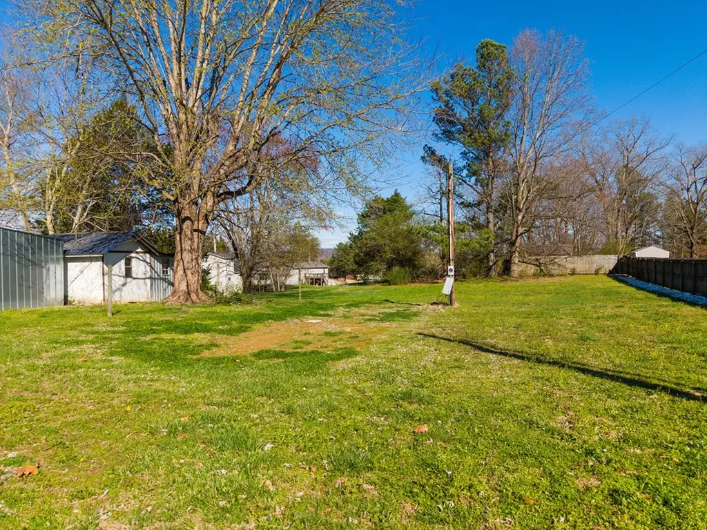 1670 White Road Cookeville TN 38506