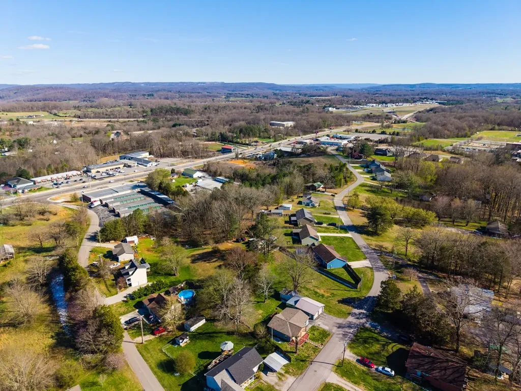 1670 White Road Cookeville TN 38506