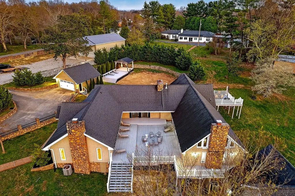 230 Cora Road Cookeville TN 38501