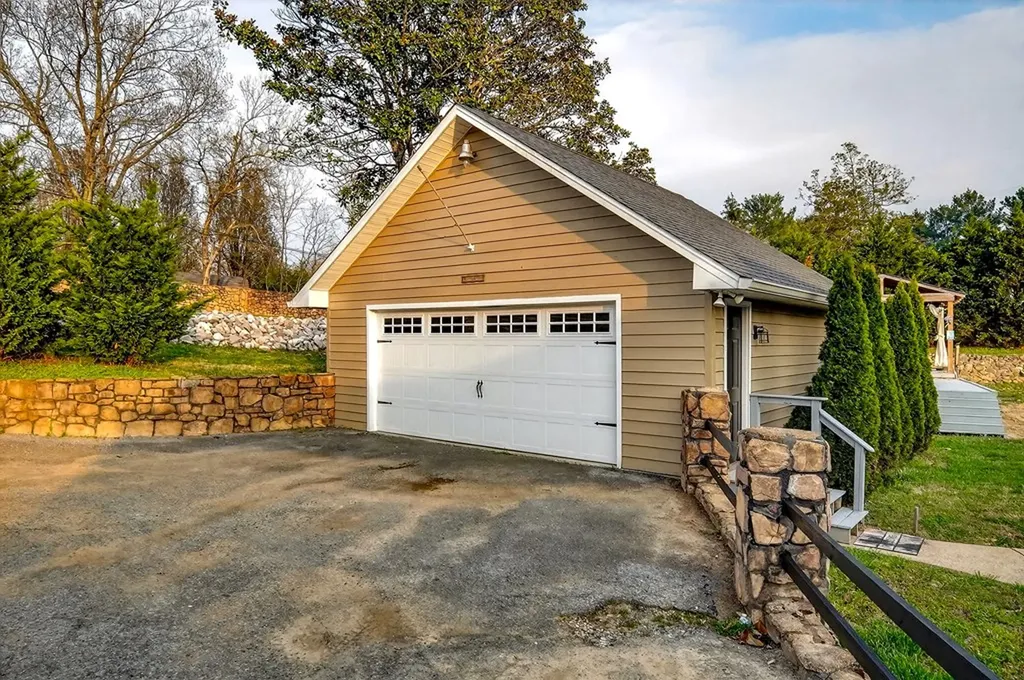 230 Cora Road Cookeville TN 38501