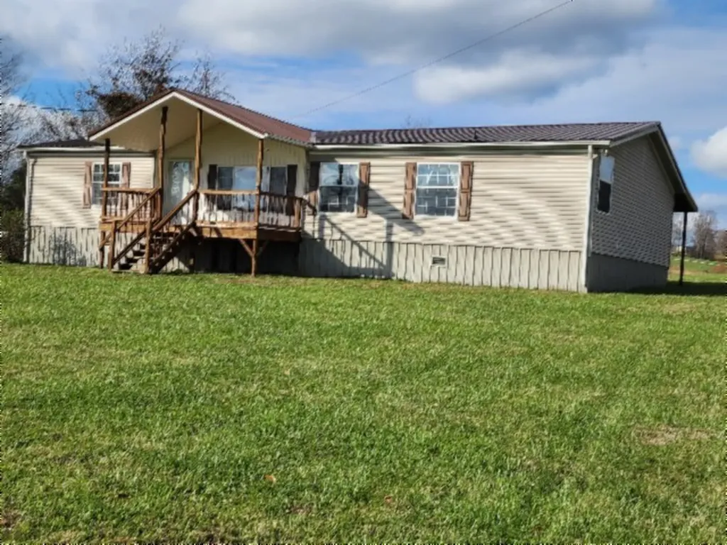 11500 Clay County Highway Moss TN 38568
